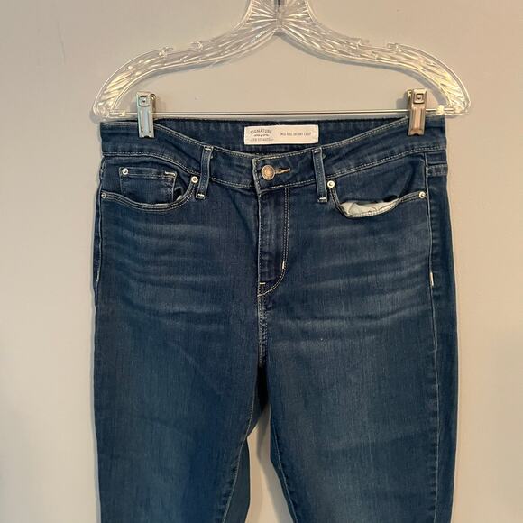 Signature by Levi Strauss Mid Rise Skinny Crop Jeans Size 8 / Waist 29 - Picture 3 of 6